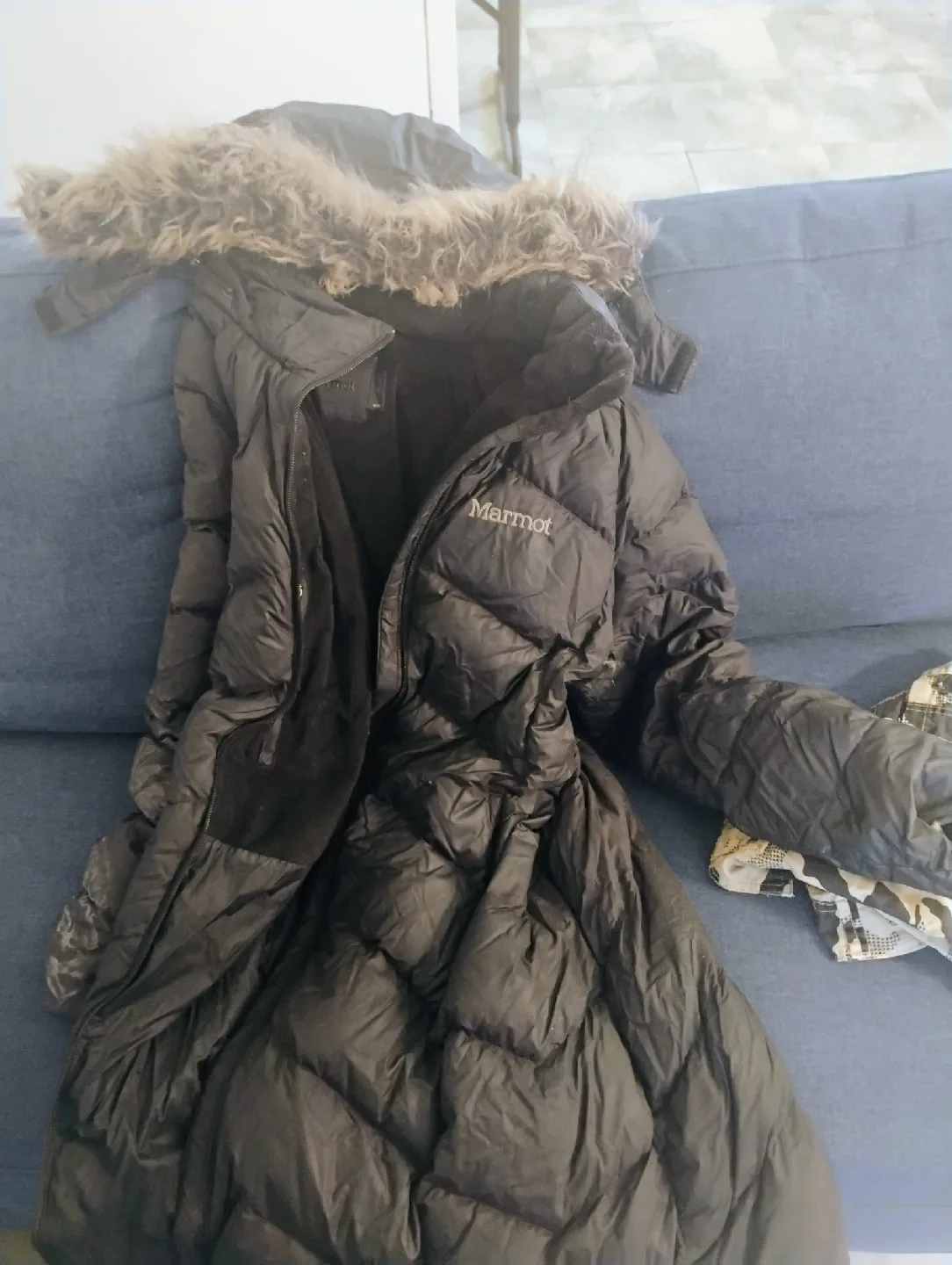 Marmot Black Down Puffer Jacket image indicator(2)