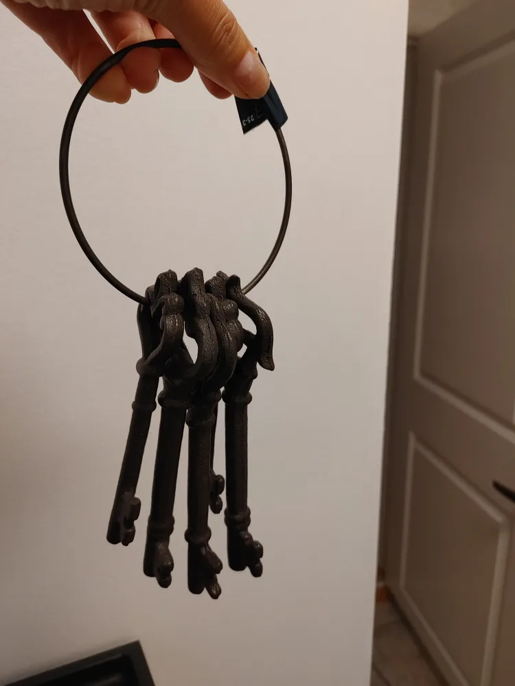 Cast iron Decorative Key Ring Home Garden decoration thumbnail