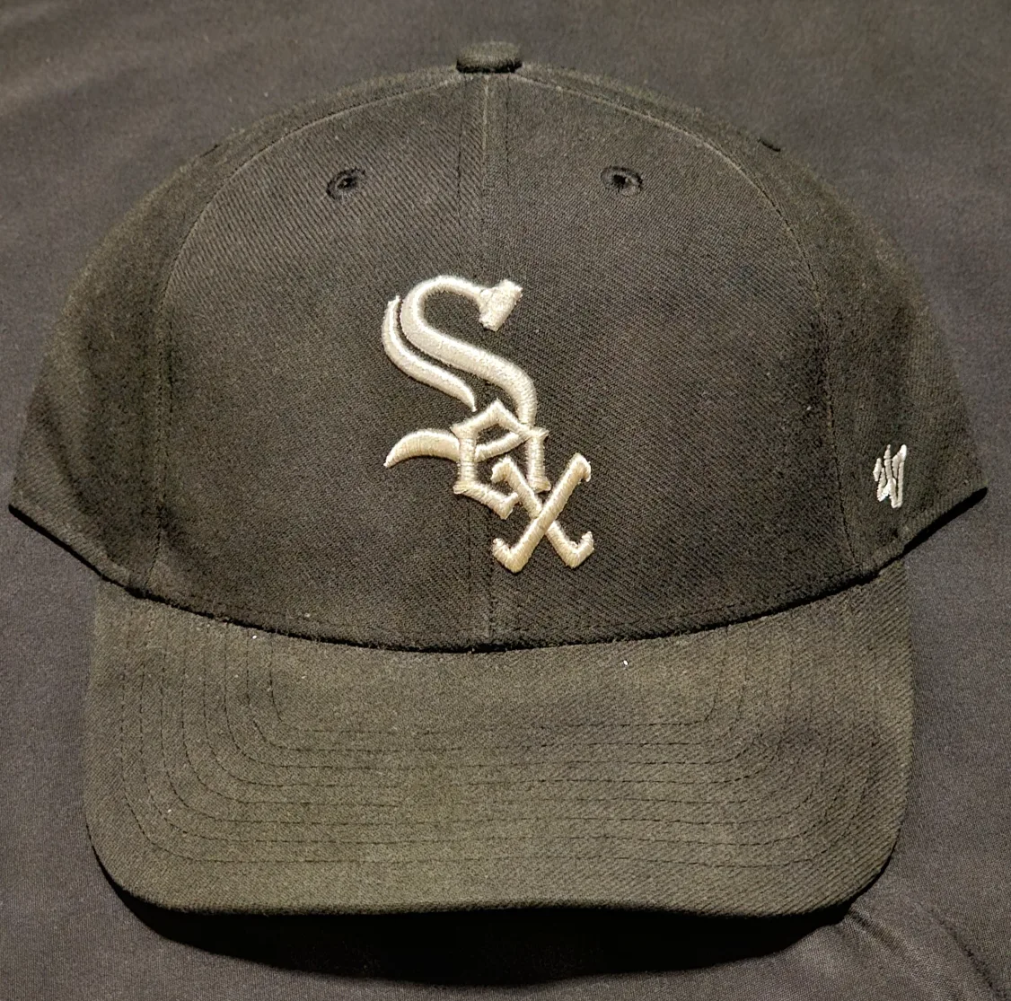 Assorted Baseball Caps - New York Knicks, Chicago White Sox image indicator(4)