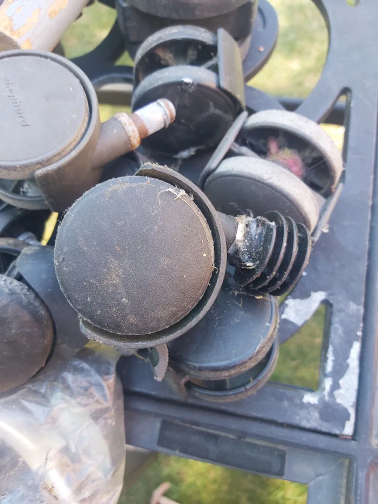 Shepherd Hardware Casters - Used image indicator(3)