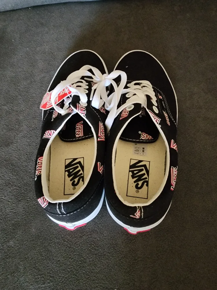 New Vans Era Off The Wall Skate Shoes image indicator(3)
