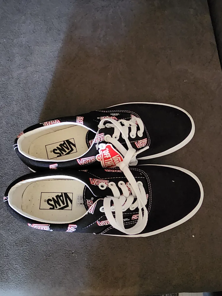 New Vans Era Off The Wall Skate Shoes image indicator(7)