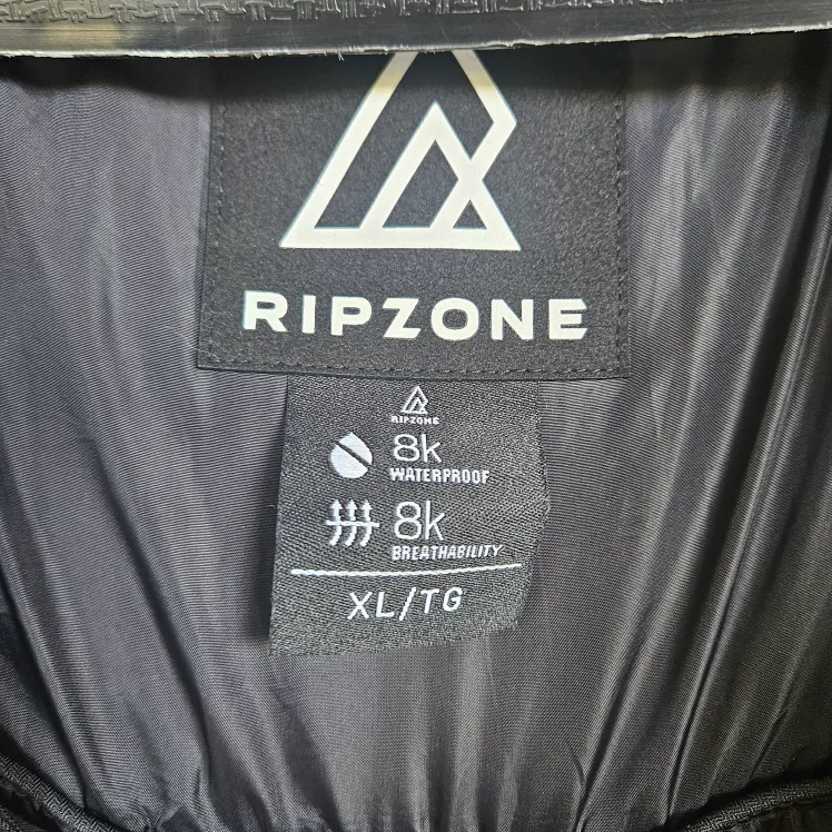 RIPZONE Ski/Snowboarding Coat, Black Womans XL image indicator(2)