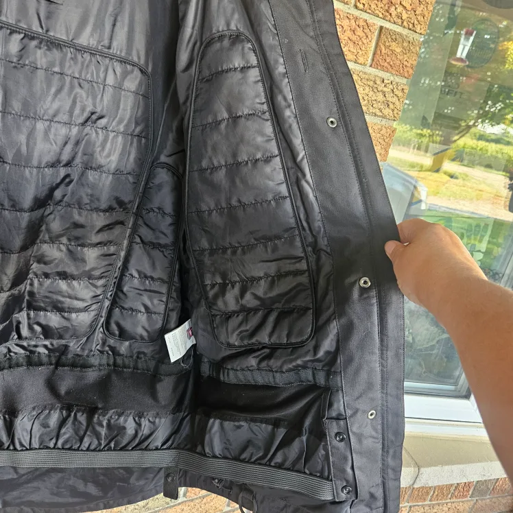 RIPZONE Ski/Snowboarding Coat, Black Womans XL image indicator(4)