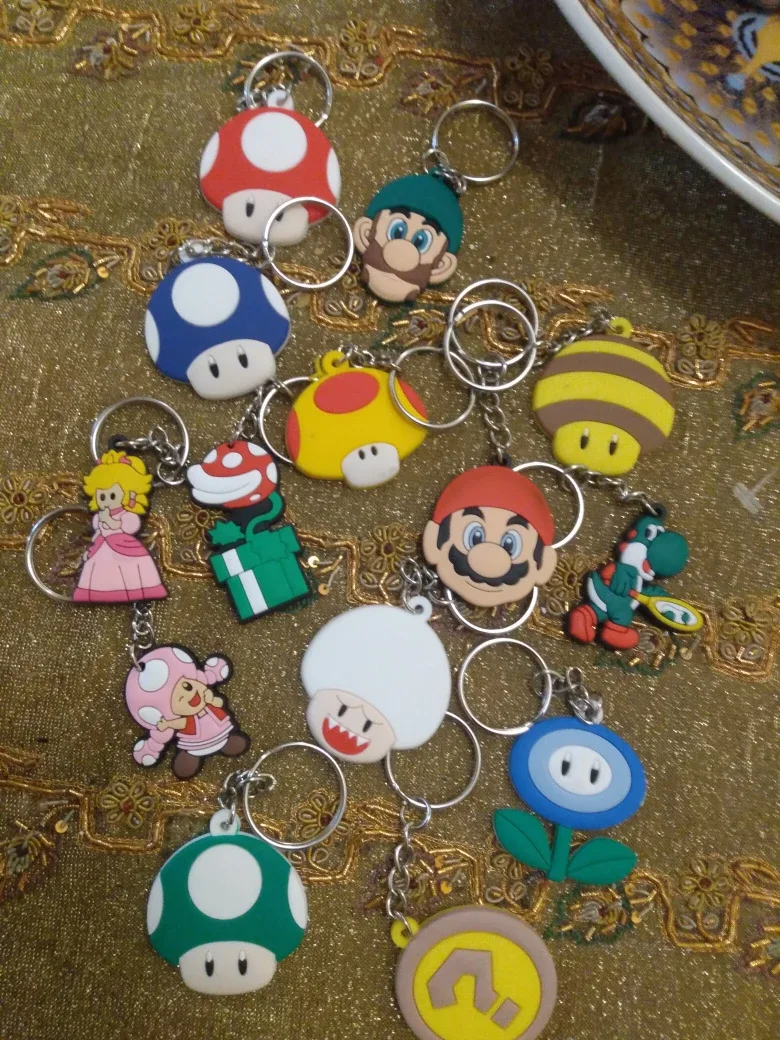 super Mario keychains thumbnail