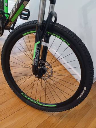 Aspen Super Sport Mountain Bike with Helmet - photo 4