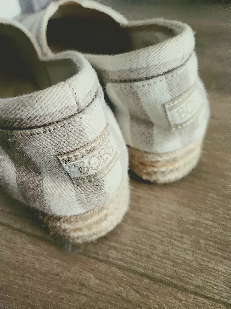 BOBS from Skechers Espadrille Slip-ons - Size 9 image indicator(4)