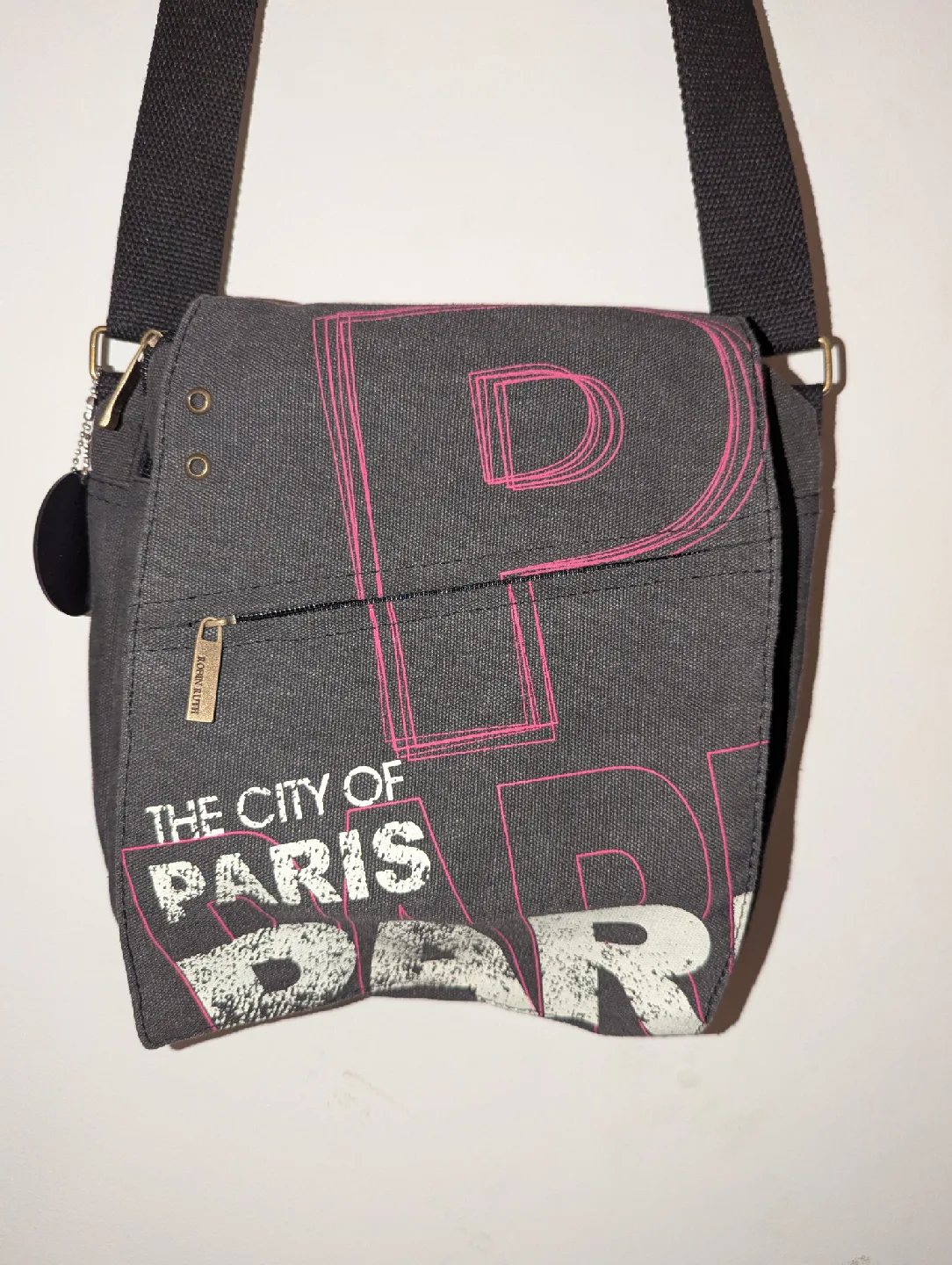 Robin Ruth City of Paris Messenger Bag New 11 x 11 image indicator(2)