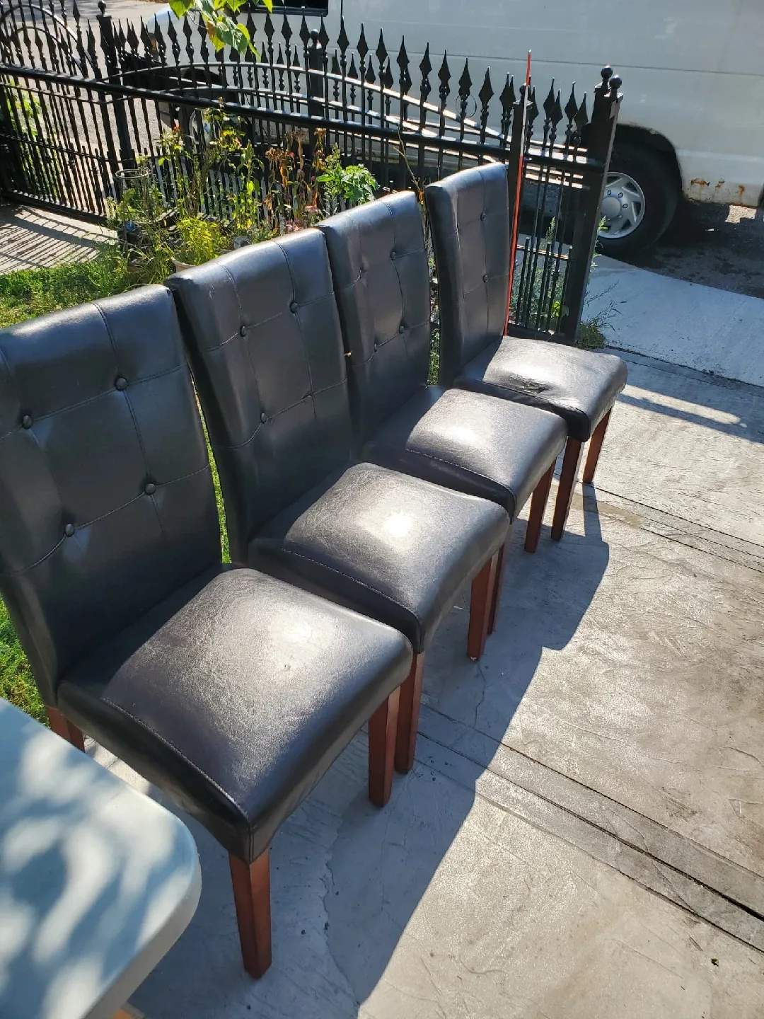 YARD SALE- 143 BYNG AVE (PHARMACY & DANFORTH) image indicator(4)