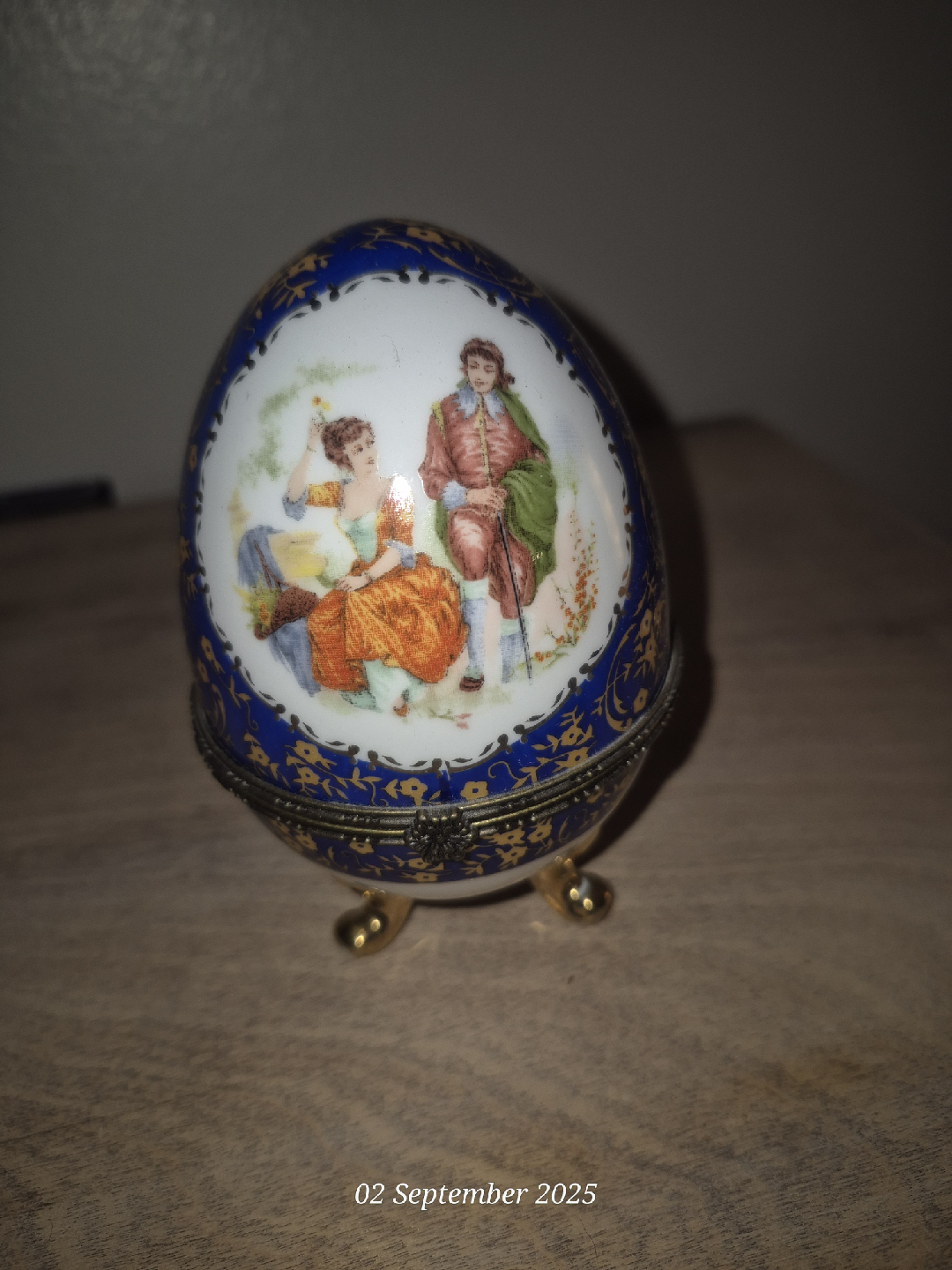Vintage Decorative Egg Trinket Box - photo 2