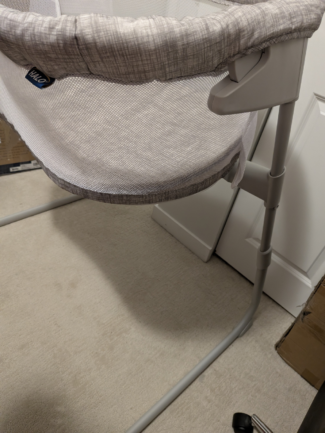 Halo BassiNest Swivel Sleeper - photo 2