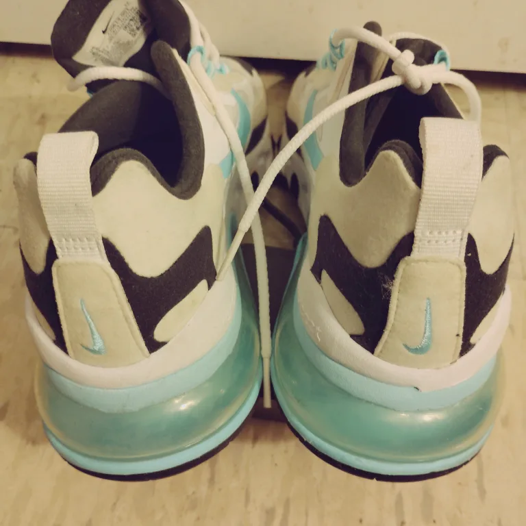 Nike Air Max 270 React Sneakers image indicator(3)