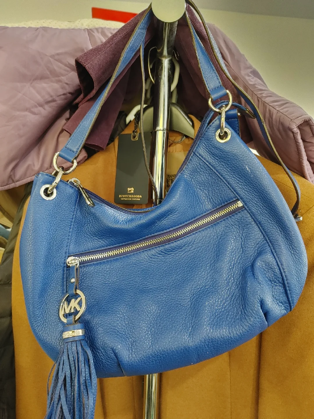 💚MICHAEL KORS GENUINE BLUE LEATHER PURSE image indicator(2)