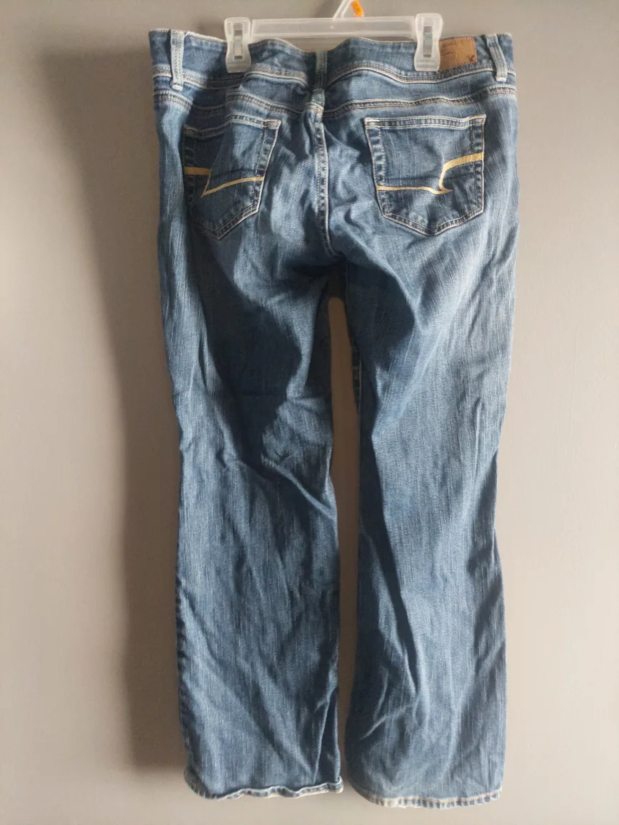 American Eagle Jeans - Size 8 image indicator(2)