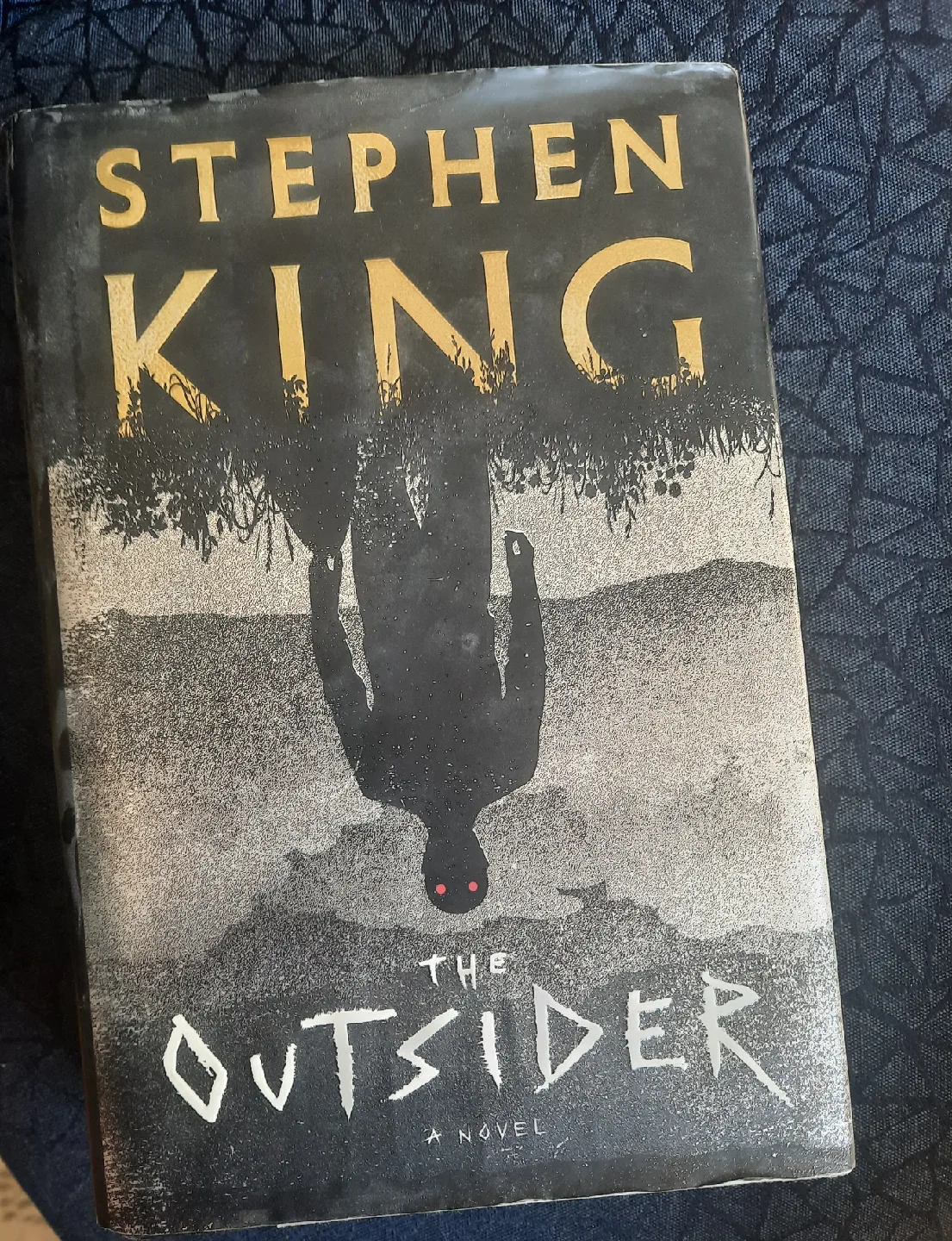 The Outsider by Stephen King pick up only thumbnail
