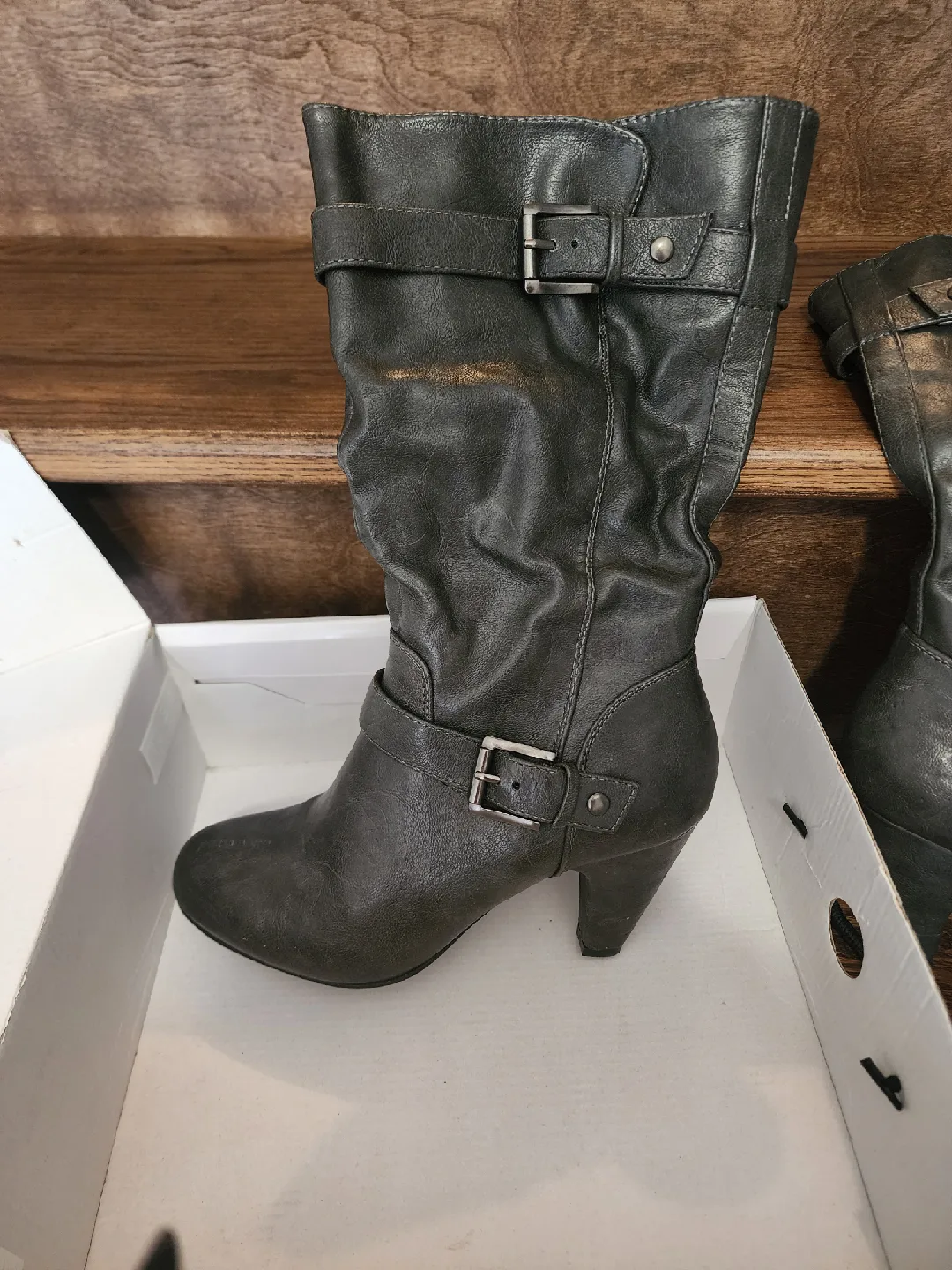 Nine West Eriellao Nocciol LE Boots - Size 8M image indicator(3)