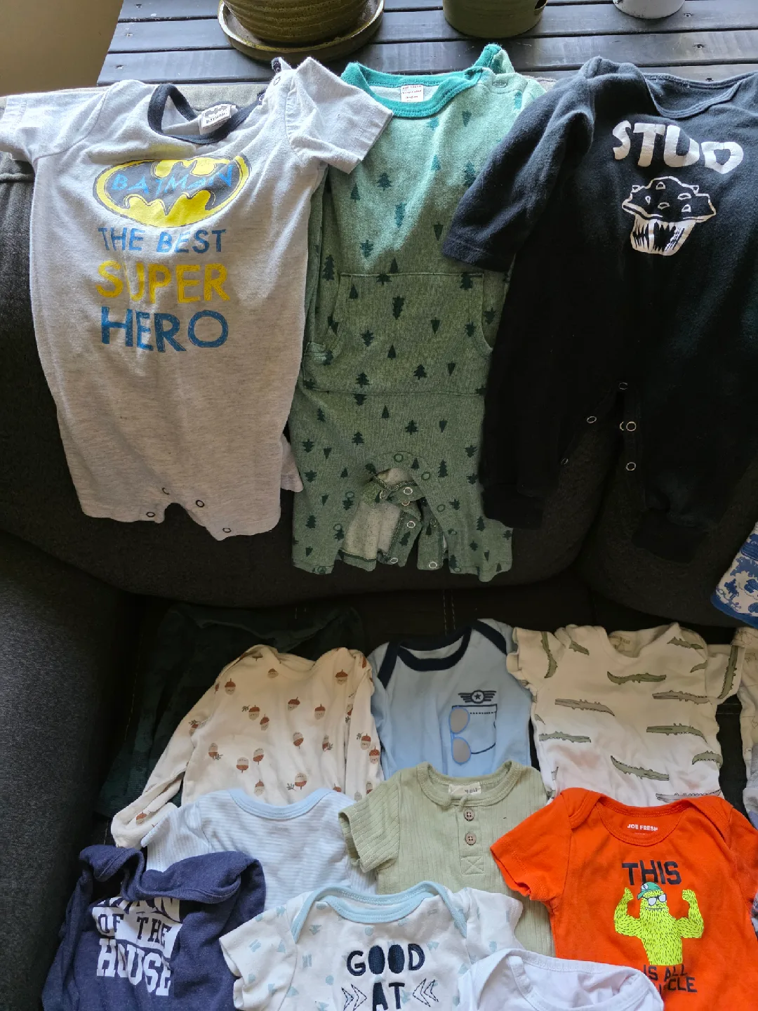 Mixed Lot of Baby & Toddler Clothing (Mostly 6 month) image indicator(7)