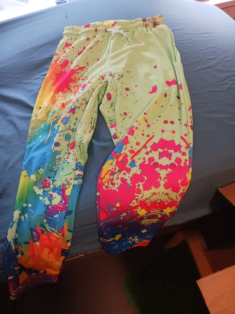 Colourful Hoodie and Sweatpants Set image indicator(3)
