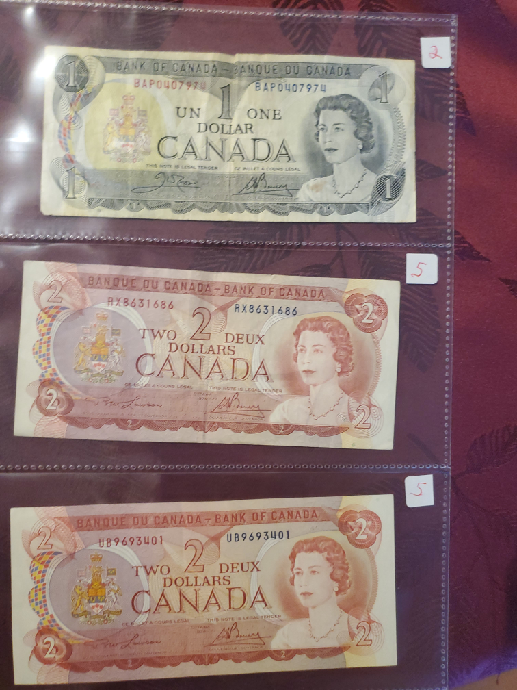 Vintage Canadian $1 & $2 Bills