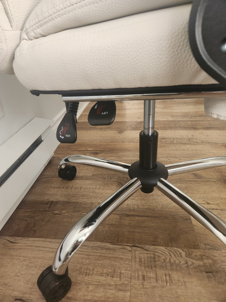 Cream faux Leather Office Chair with Footrest - photo 2