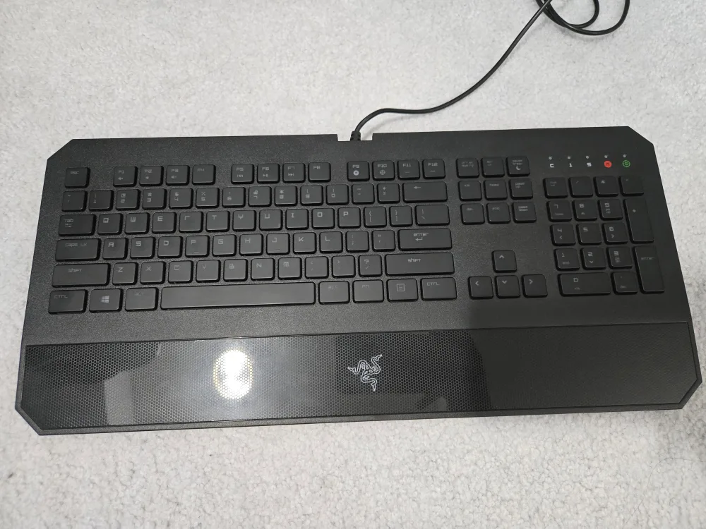 Razer Deathstalker & Lenovo Keyboard Bundle thumbnail