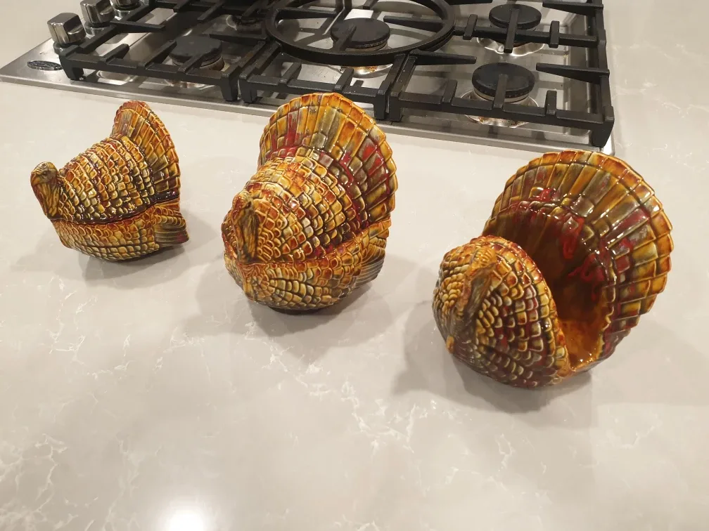 Vintage Ceramic Turkey Bowls image indicator(2)