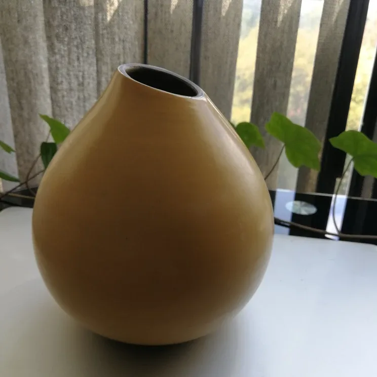 Handmade Peruvian Vase thumbnail