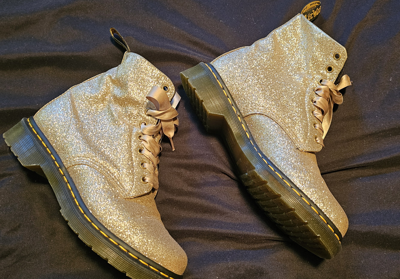 Dr. Martens Ariat Pascal Glitter Boots - Size 9 - photo 3