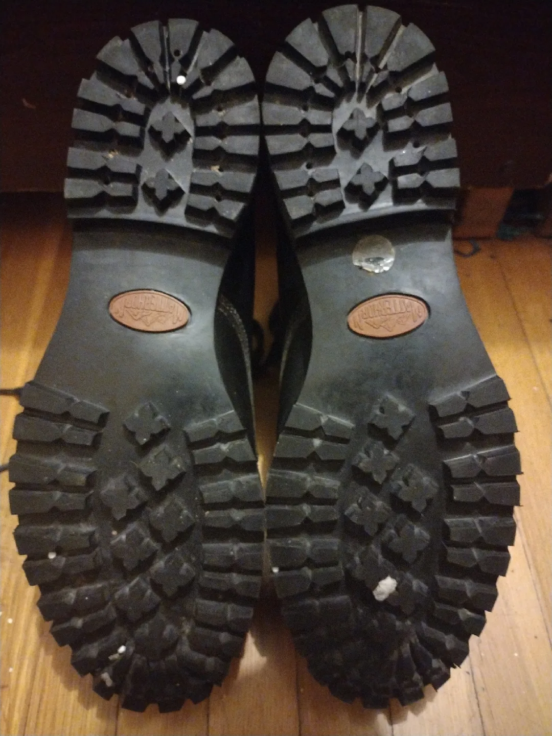 Matterhorn Black steel toed boots image indicator(2)