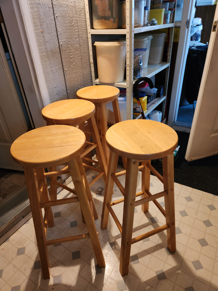 Set of 4 Wooden Bar Stools - photo 2