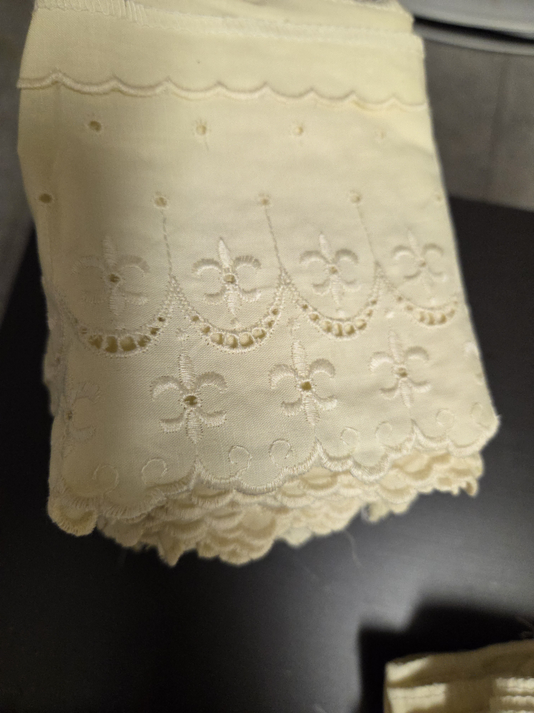 Vintage Embroidered Trim - photo 5