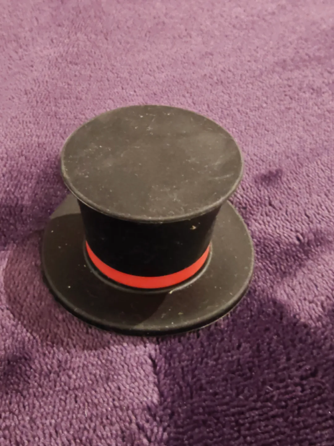 Magician Hat Wine Stoppers thumbnail