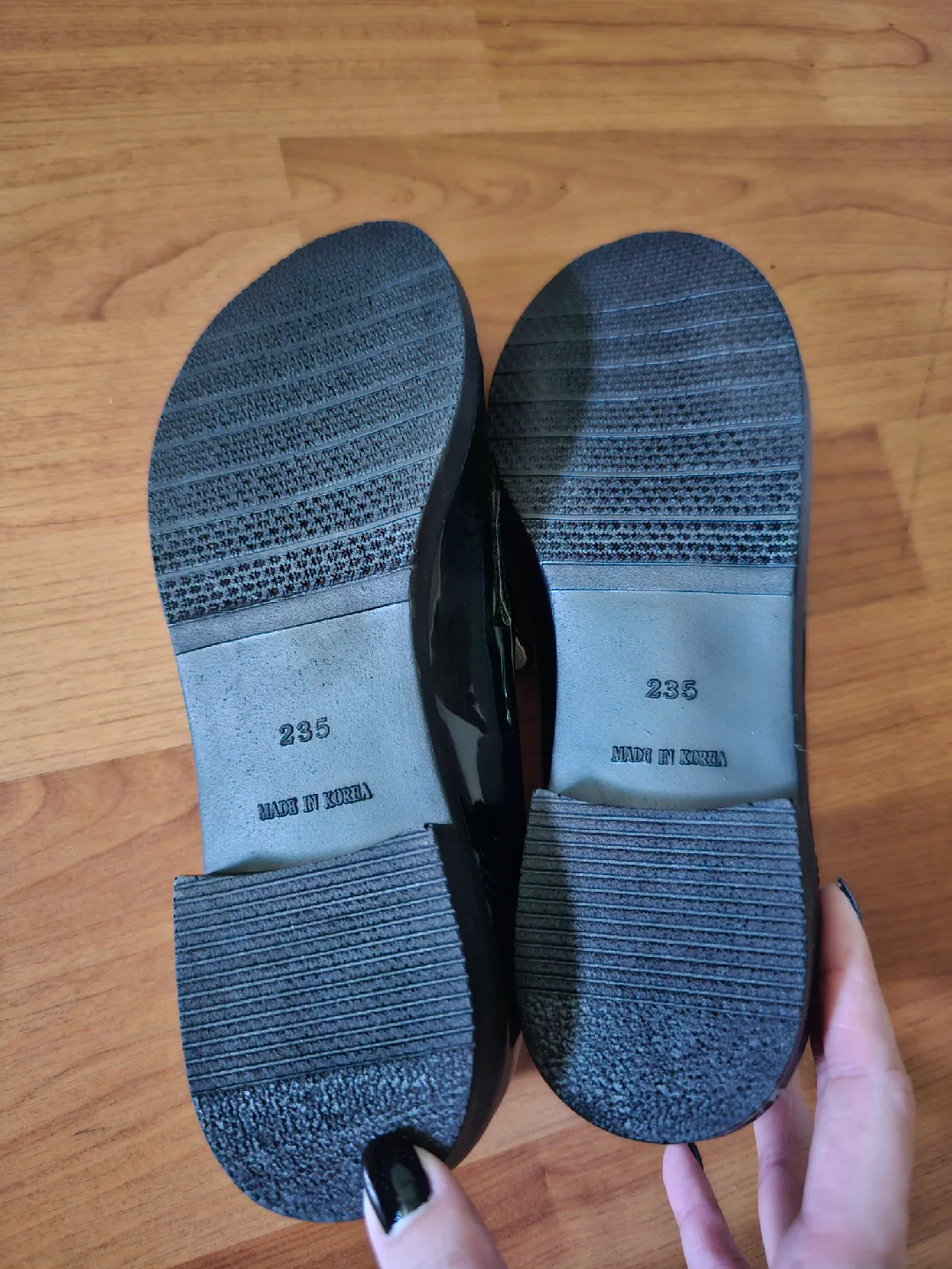 Brand New! Korean Black Patent Faux Leather Loafers - Size 235 image indicator(2)