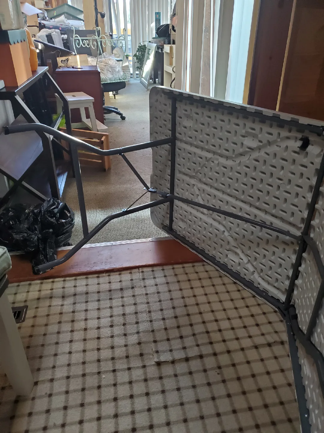 Folding Table - White image indicator(2)