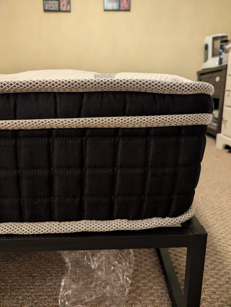 King size medium firm coil Mattress - photo 2