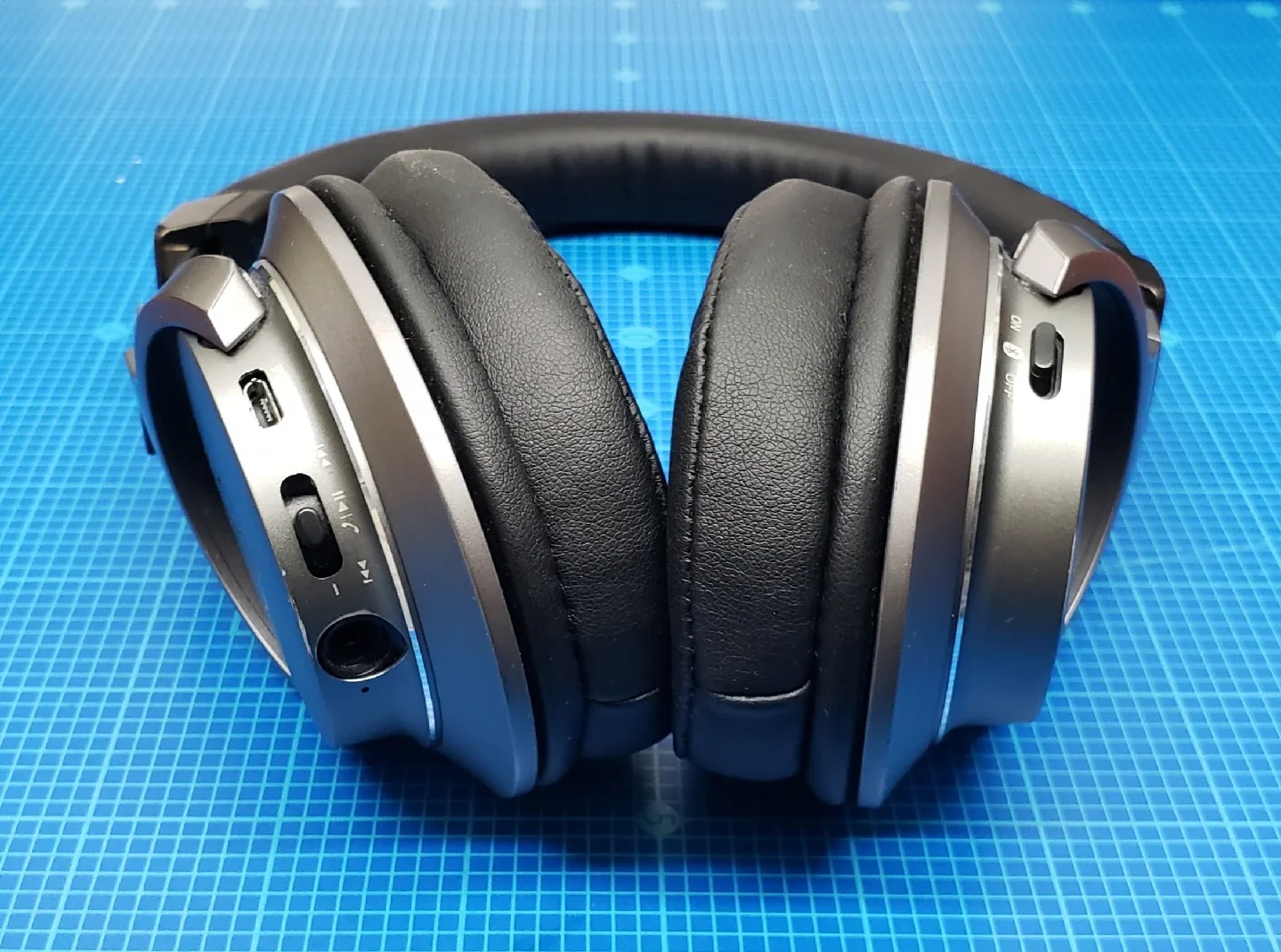 Audio-Technica ATH-SR6BT Wireless Over-Ear Headphones image indicator(4)