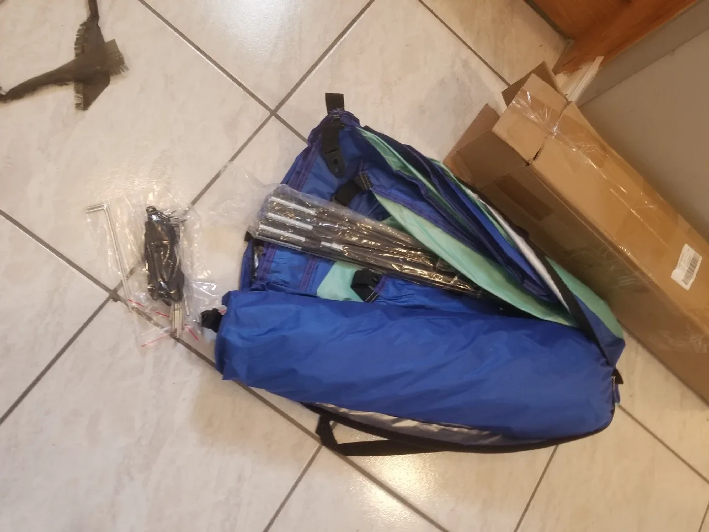 Beach Tent Sun Shelter for 2 Person, 50+ UV brand new image indicator(10)