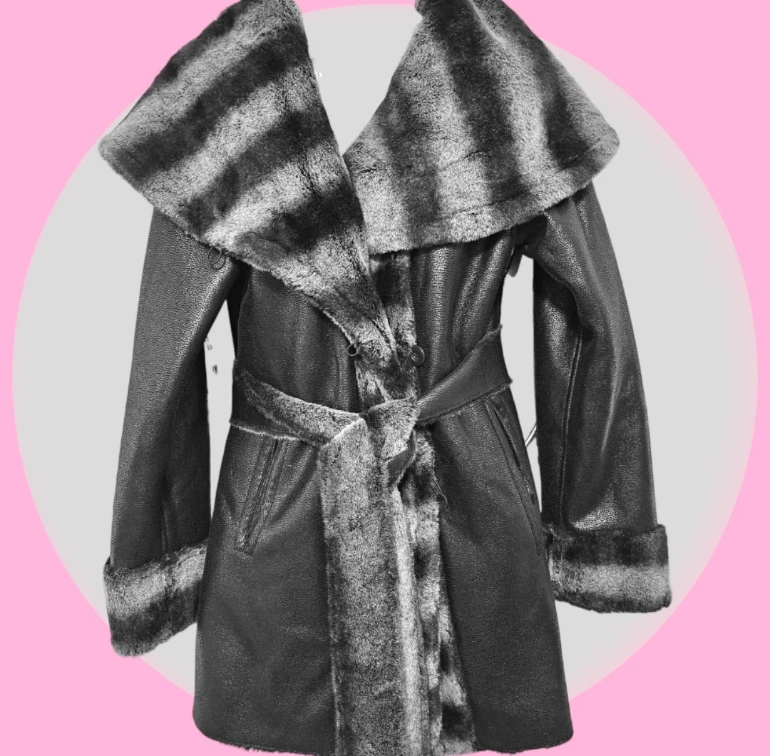 Luxury Faux Fur / Leather Reversible Illusions Sherri Cassin image indicator(4)