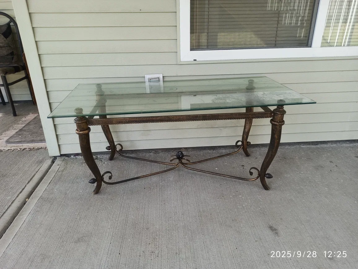 Glass Top Coffee Table image indicator(2)