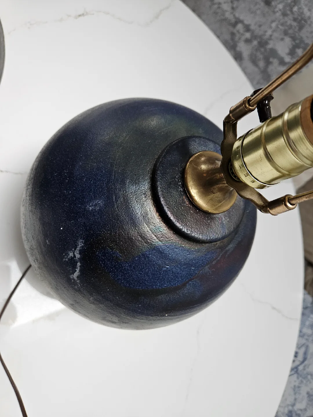 Vintage Large MCM Ceramic Table Lamp Signed image indicator(6)