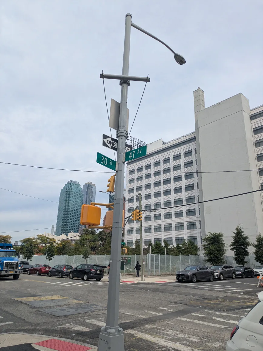 parking spots for rent only 5 dollars a day monthly 150 image indicator(4)