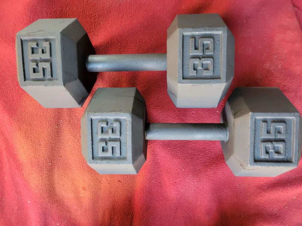 SET OF 35LB  HEXHEAD DUMBBELLS  TOTAL 70LB thumbnail