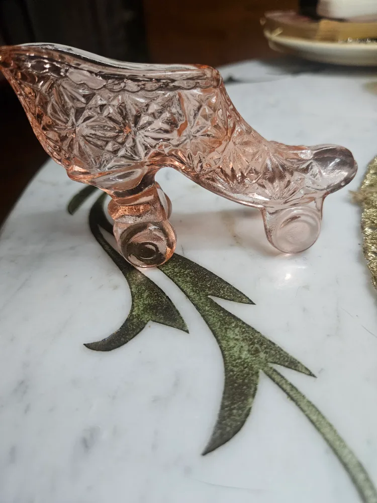 Pink Art Glass Victorian style Slipper Boot Roller Skate image indicator(5)