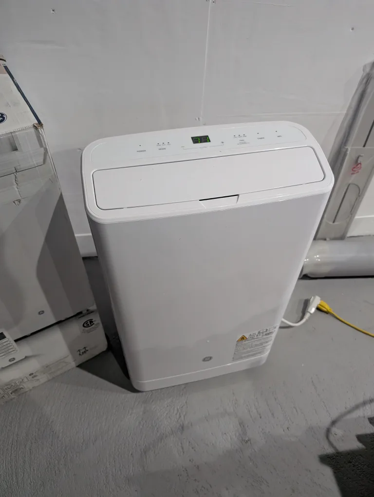 Brand New GE 14,000 BTU Air Conditioner For Sale image indicator(5)