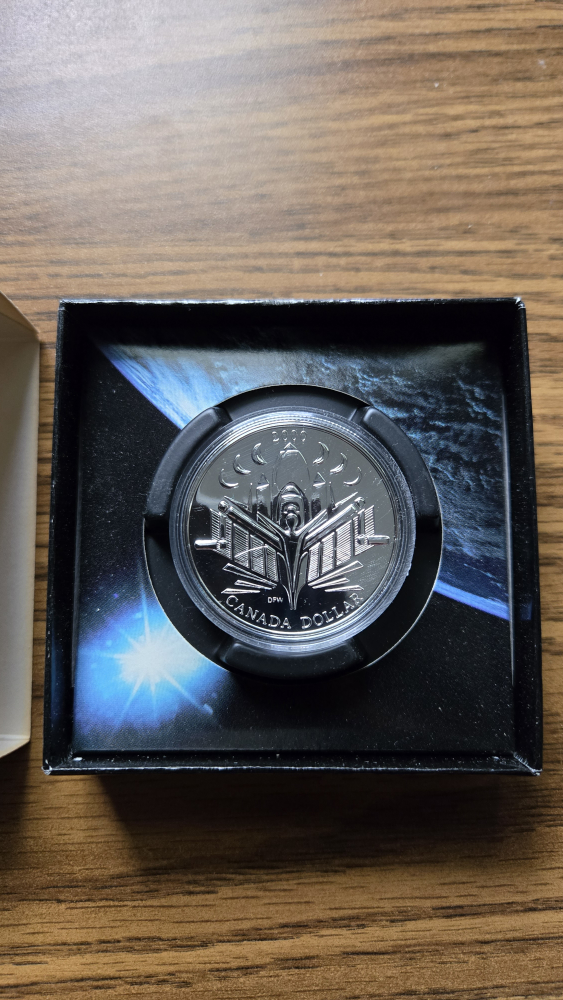 2000 Canada Dollar Voyage of Discovery Coin - photo 3