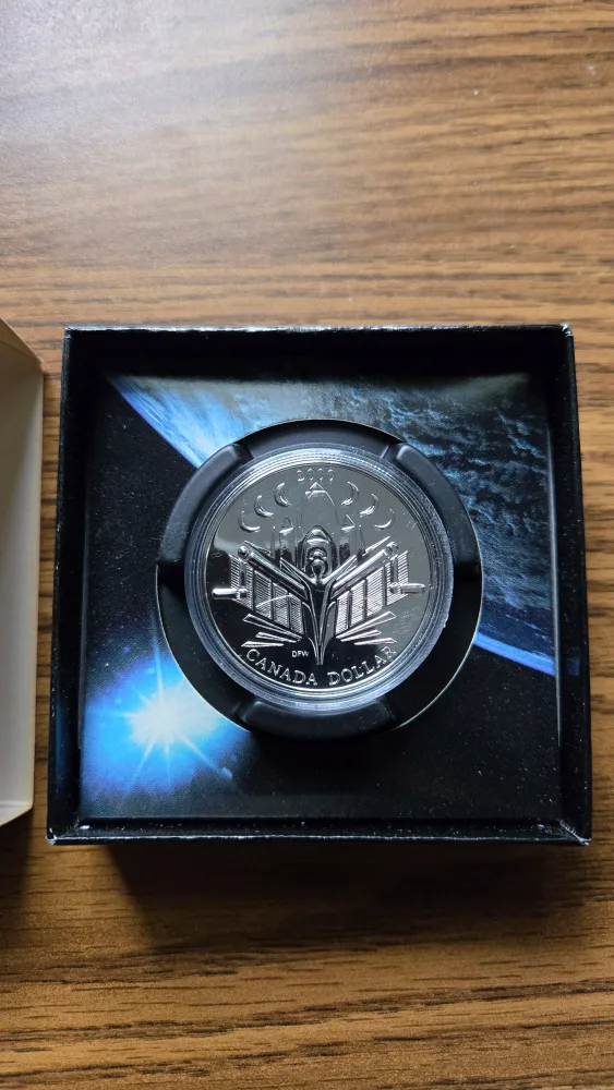 2000 Canada Dollar Voyage of Discovery Coin image indicator(3)