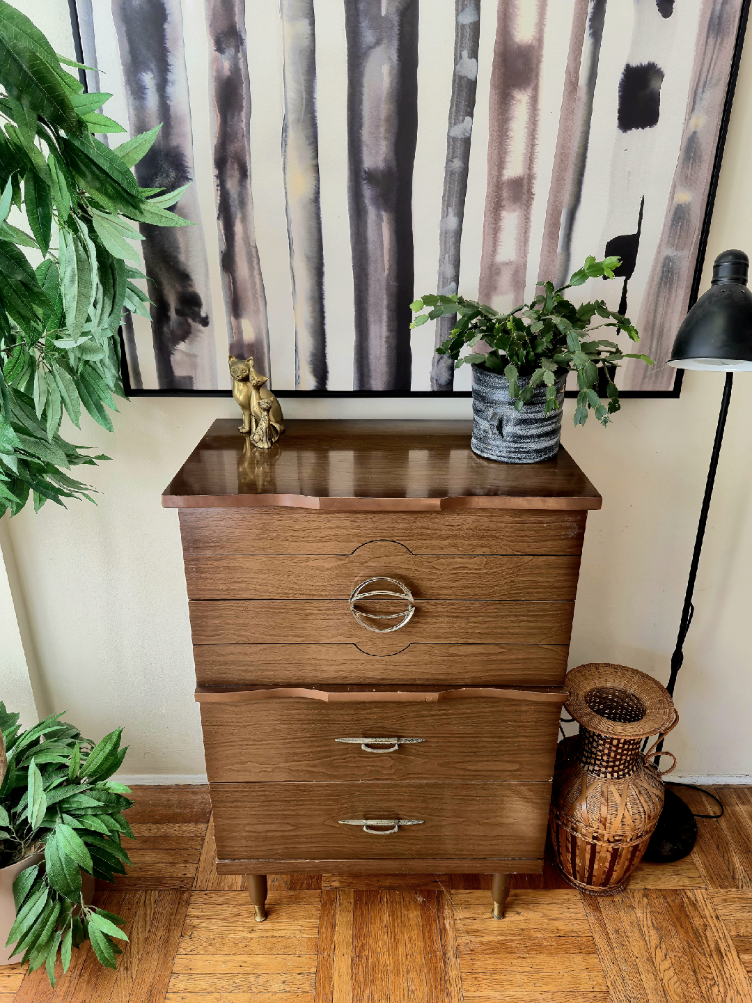 Vintage Four Drawer Tallboy Dresser (delivery available) - photo 2