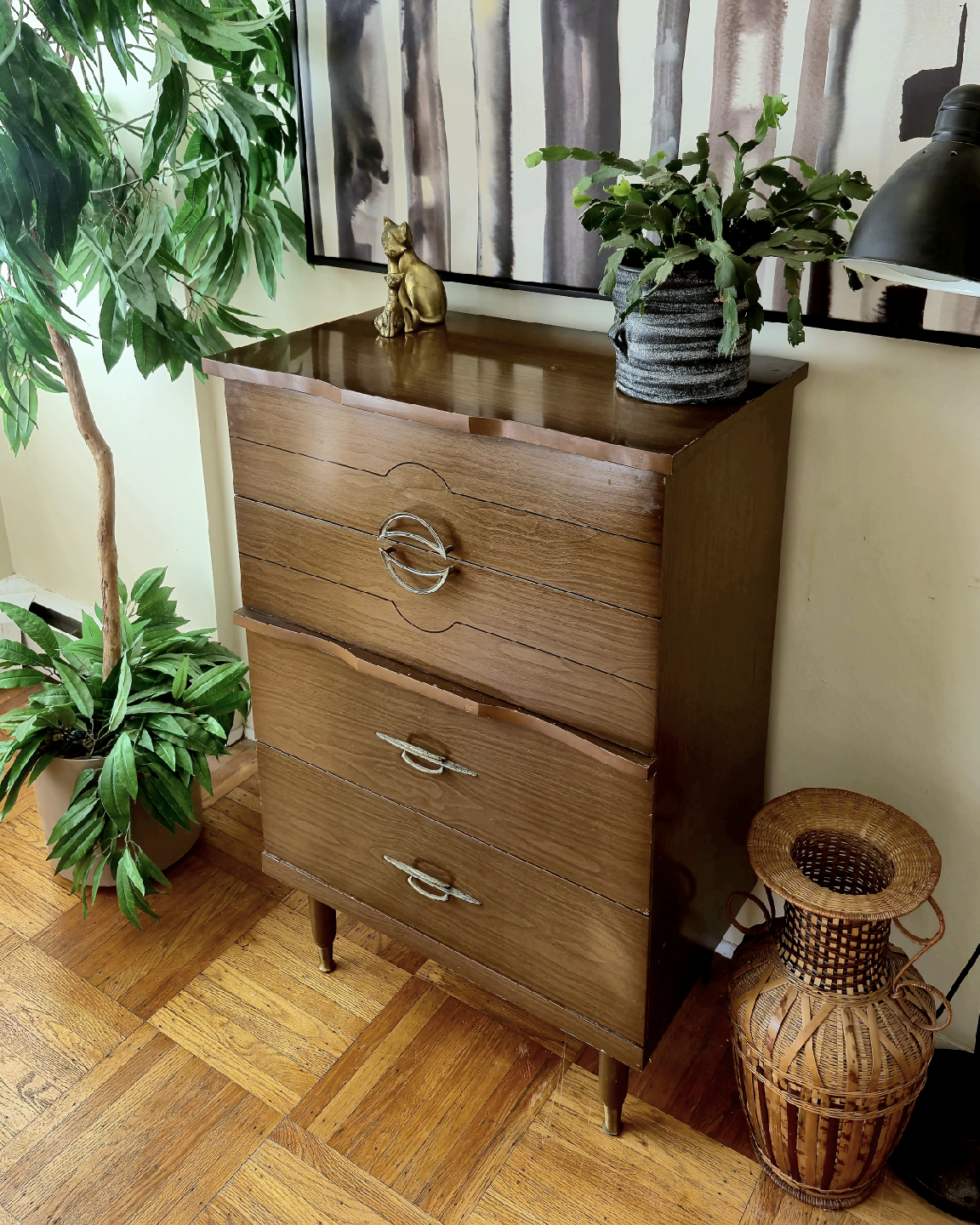 Vintage Four Drawer Tallboy Dresser (delivery available) - photo 3