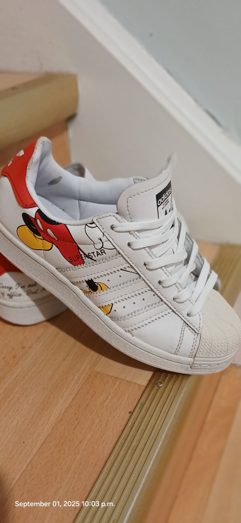 Adidas Superstar Mickey Mouse Shoes / Size 5.5