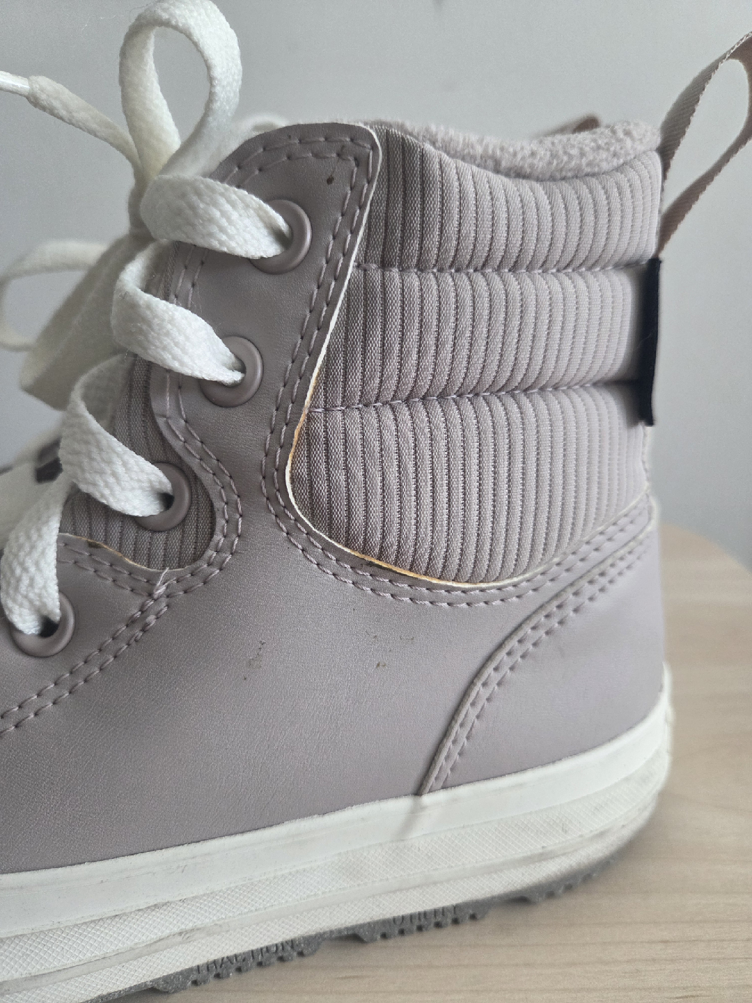 Converse All Star High Top Shoes - Size 7 - photo 4